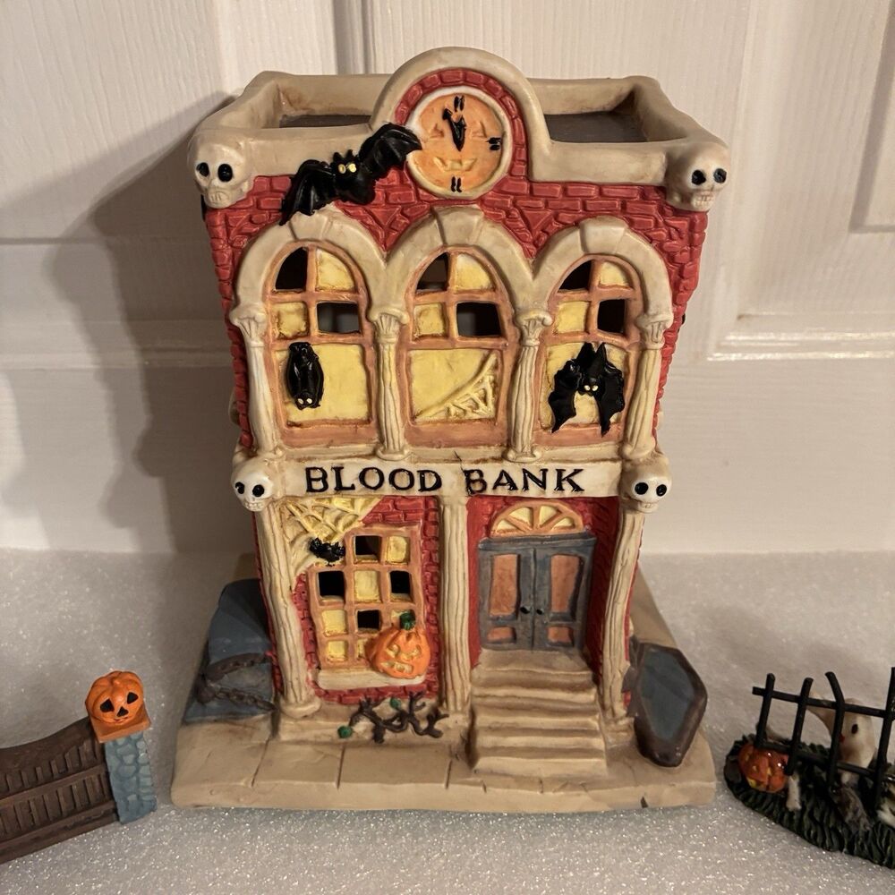 Vintage Halloween Creepy Hollow Blood Bank Building W/ 2 Spooky Fences. No Light